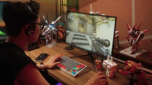 Khuấy Đảo Thế Giới Ảo Với Màn Hình Gaming VSP IP2518S4